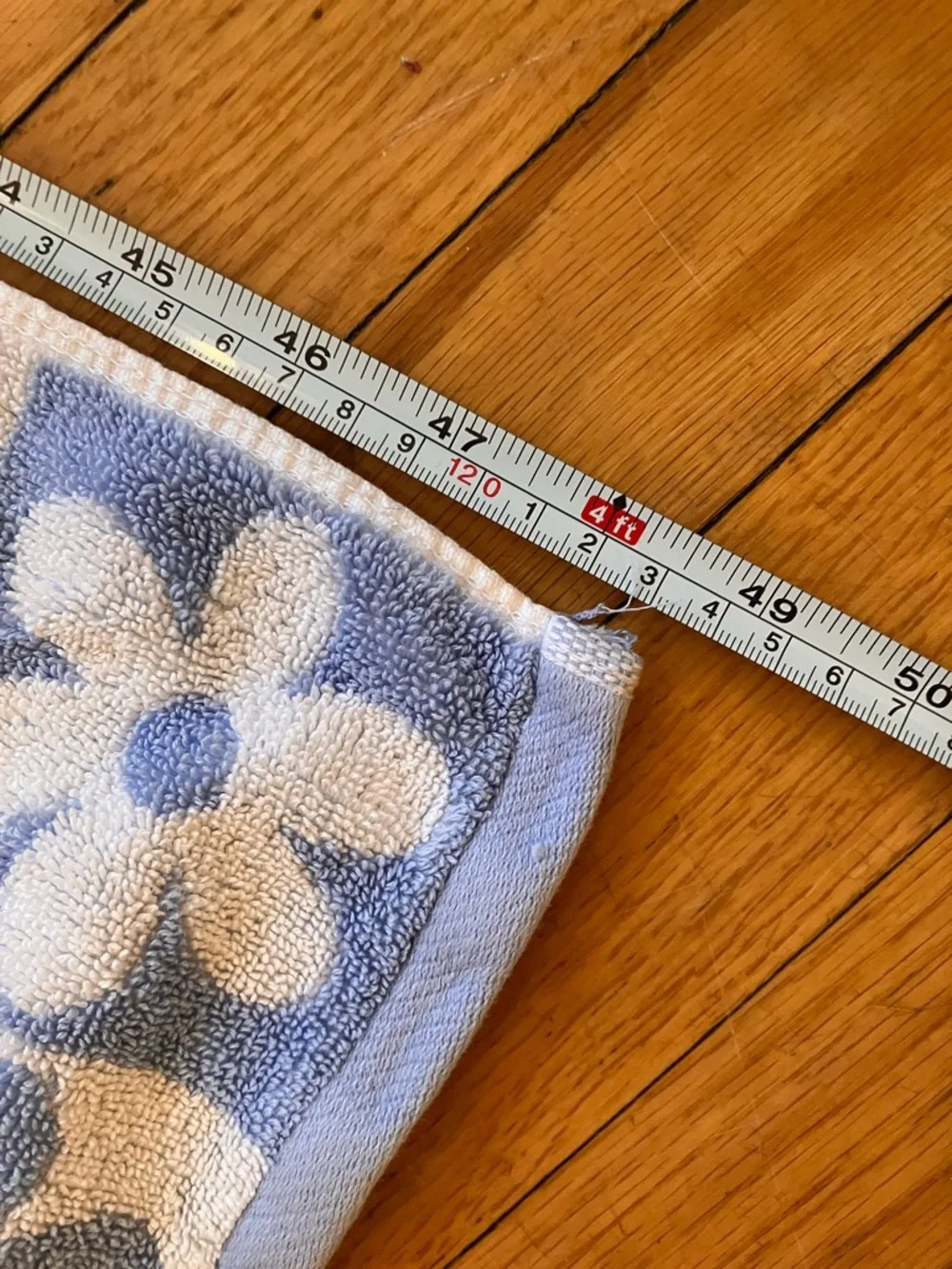 Kapoor Home 100% cotton blue & white floral check beach and bath towel